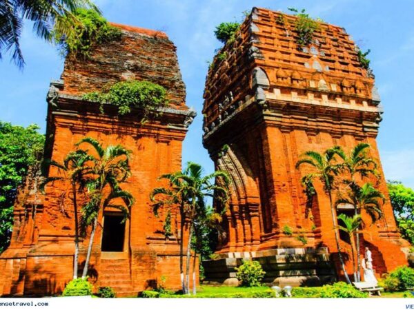 Chơi gì ở tháp đôi Quy Nhơn ?