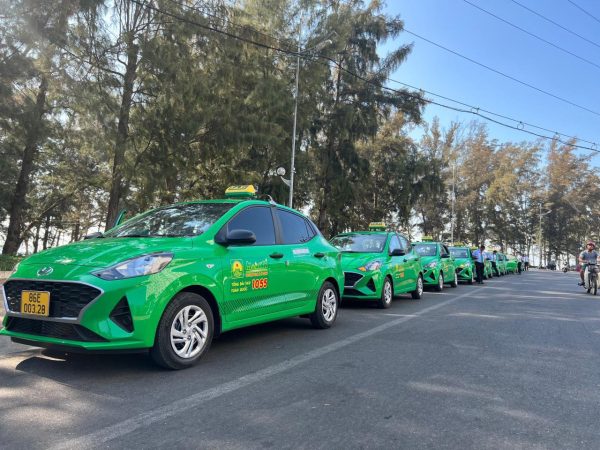 Những rủi ro khi bắt taxi ngoài cổng sân bay Cam Ranh